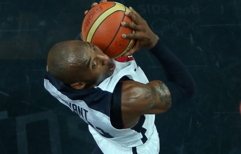 ¨Kobe Bryant tjänade 53 miljoner, framför allt via ett mycket exklusivt avtal med Mercedes-Benz och dessutom är han affischnamnet för Smart Car i Kina.