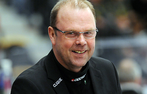 Bland de dyra värvningar kommer flera spelare från utlandet. Men nu har spelarrådet insett att vägen till framgång ska gå via svenska - det är språket vid träningar och matcher. Foto: Robert Granström, Scanpix