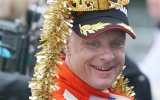 En lycklig slutsegrare i STCC, norrmannen Tommy Rustad, berikad och förskönad med guld.